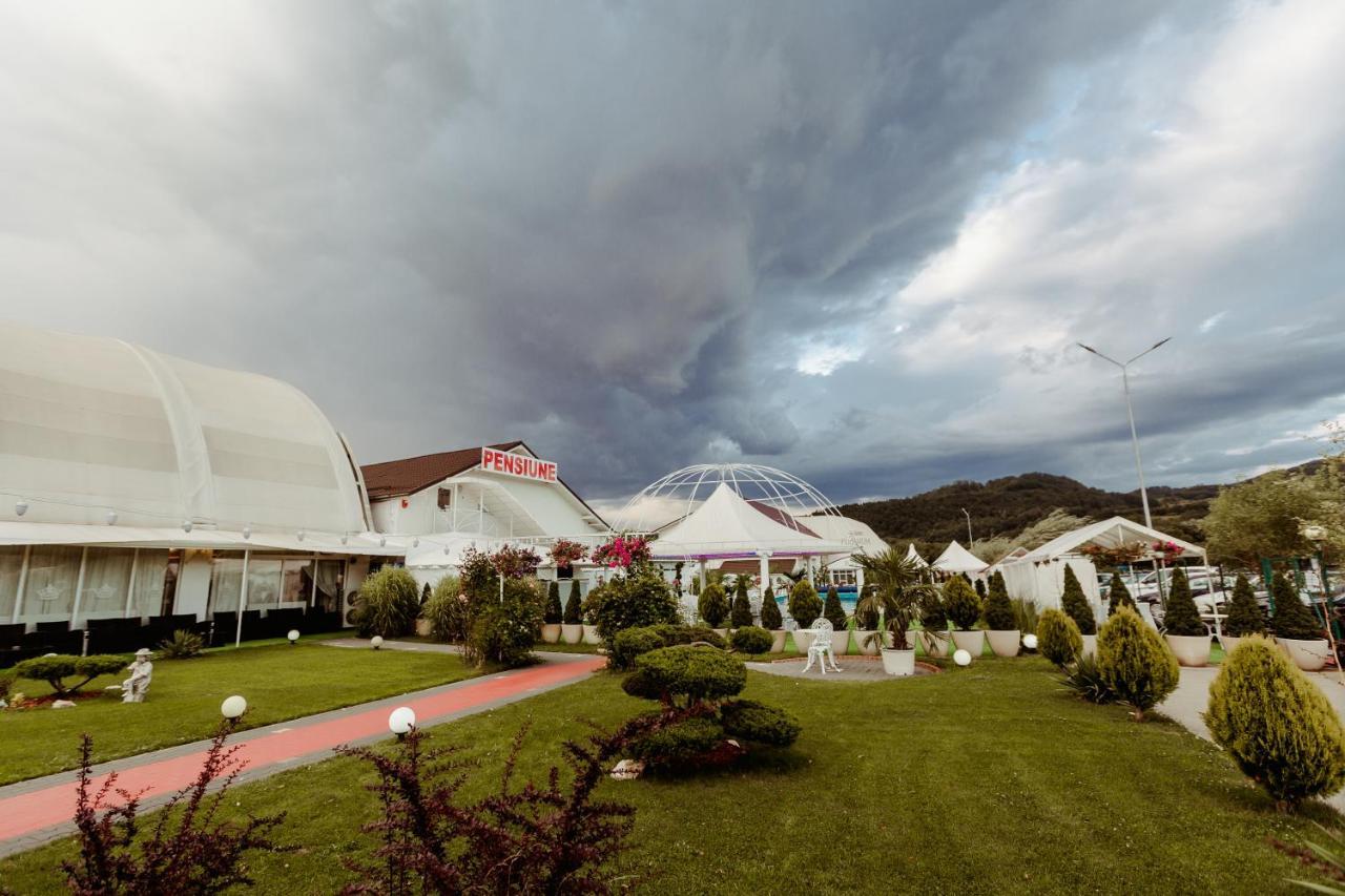 Hotel Juliana Platinum Brad Zewnętrze zdjęcie